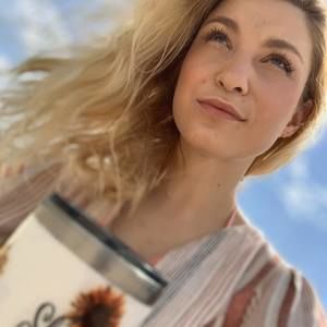 Meet your Posher, Veronika